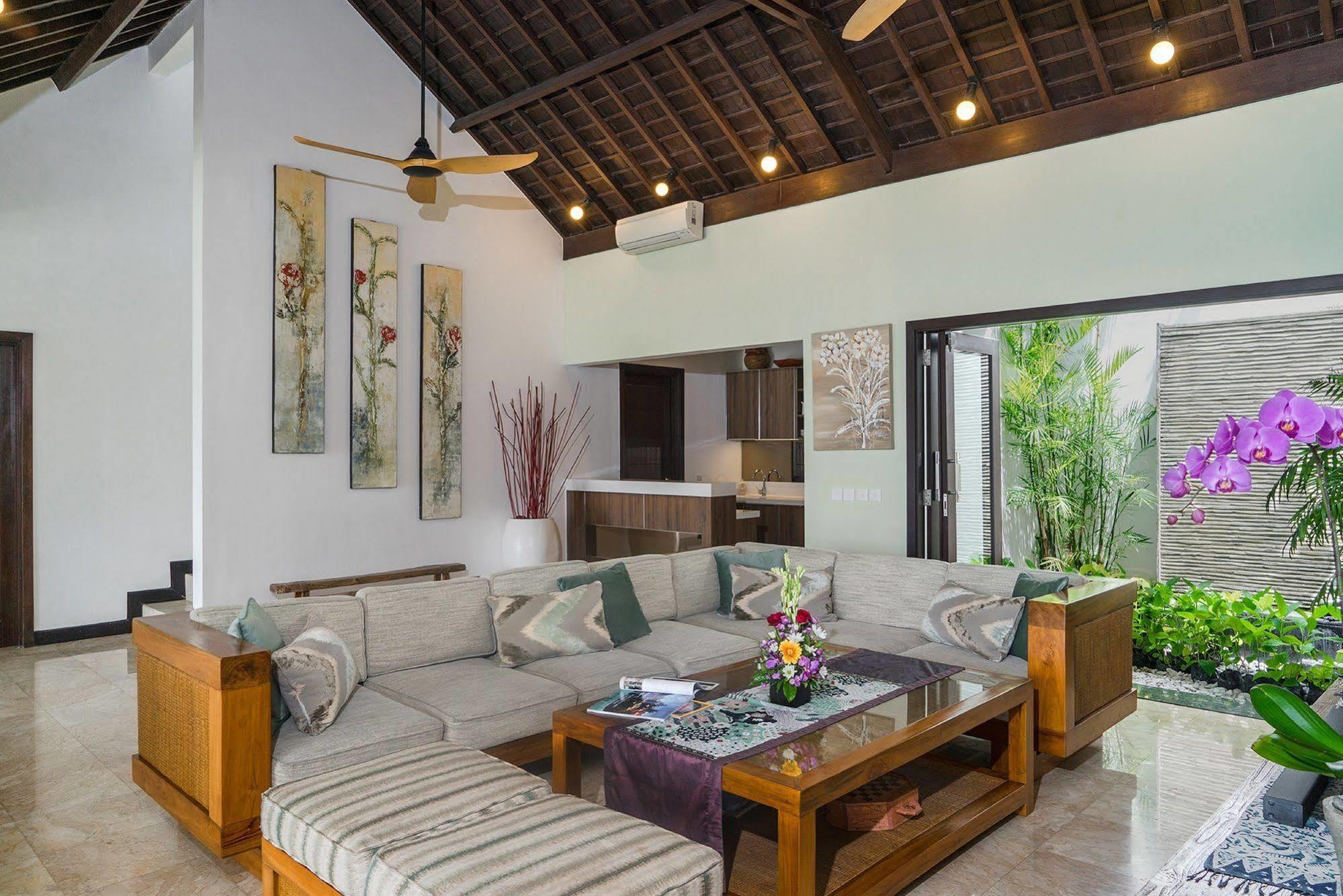 Benoa Bay Villas By Premier Hospitality Asia Nusa Dua  Extérieur photo